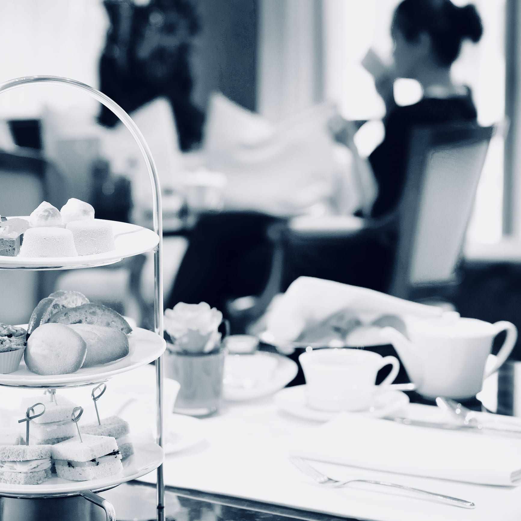 bonjour-elegance-stilberatung-imagecoaching-elegancecoaching-stil-auftritt-etikette-home-stil-afternoontea